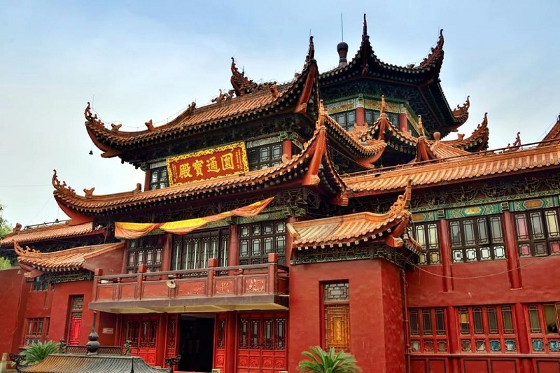 7 ngôi chùa nên viếng thăm khi du lịch Tứ Xuyên